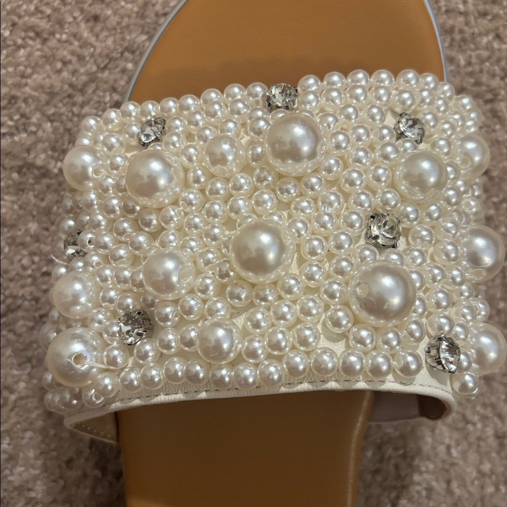 BIG DIVORCE SALE Worn 1 Time Corkys Pearl Embellished Ivory Sandals - Picture 4 of 10